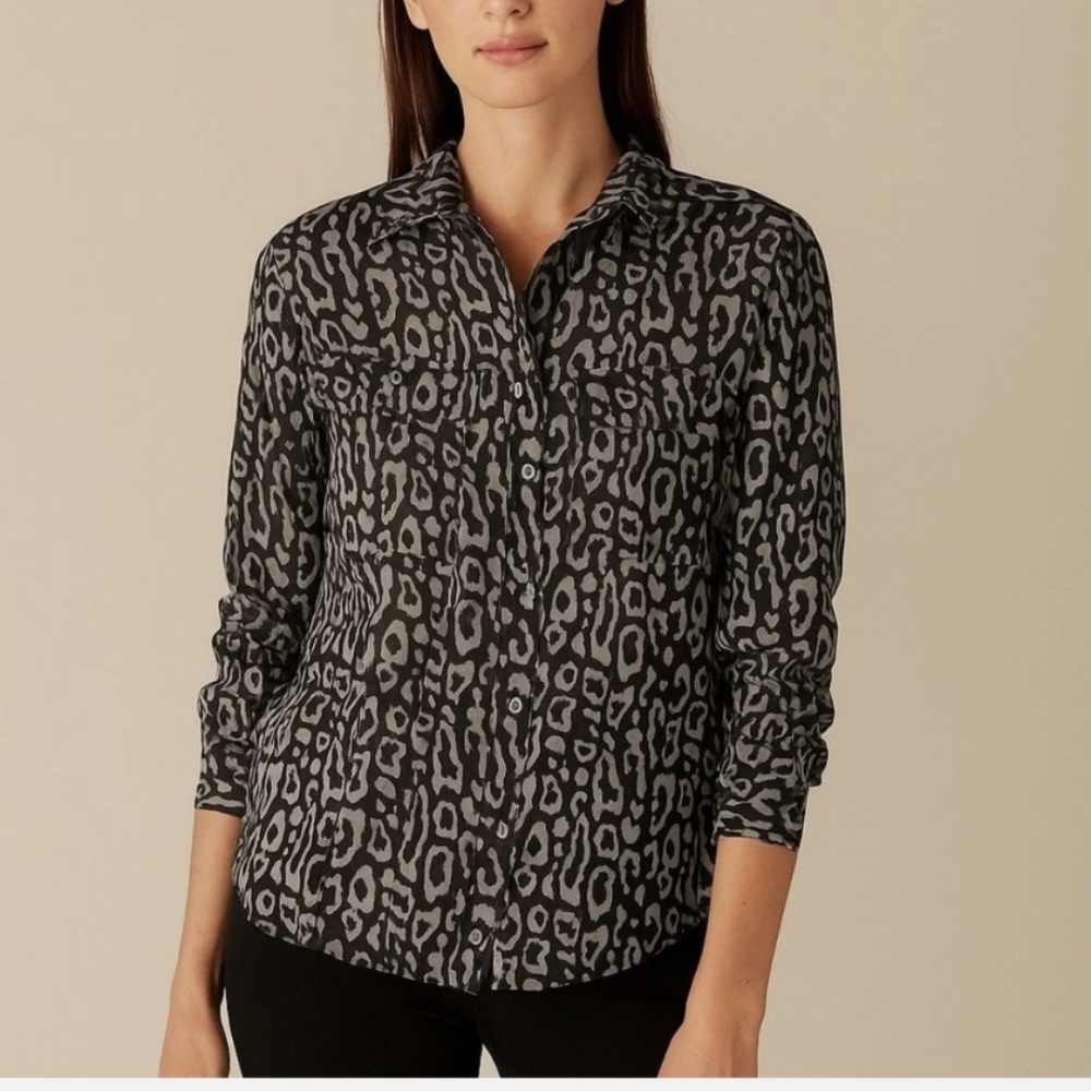 Equipment Femme 100% Silk Gray Leopard Print Button Down Shirt Size L Office